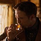 Роберт Паттинсон не умеет пить виски в первом трейлере вестерна «Damsel»