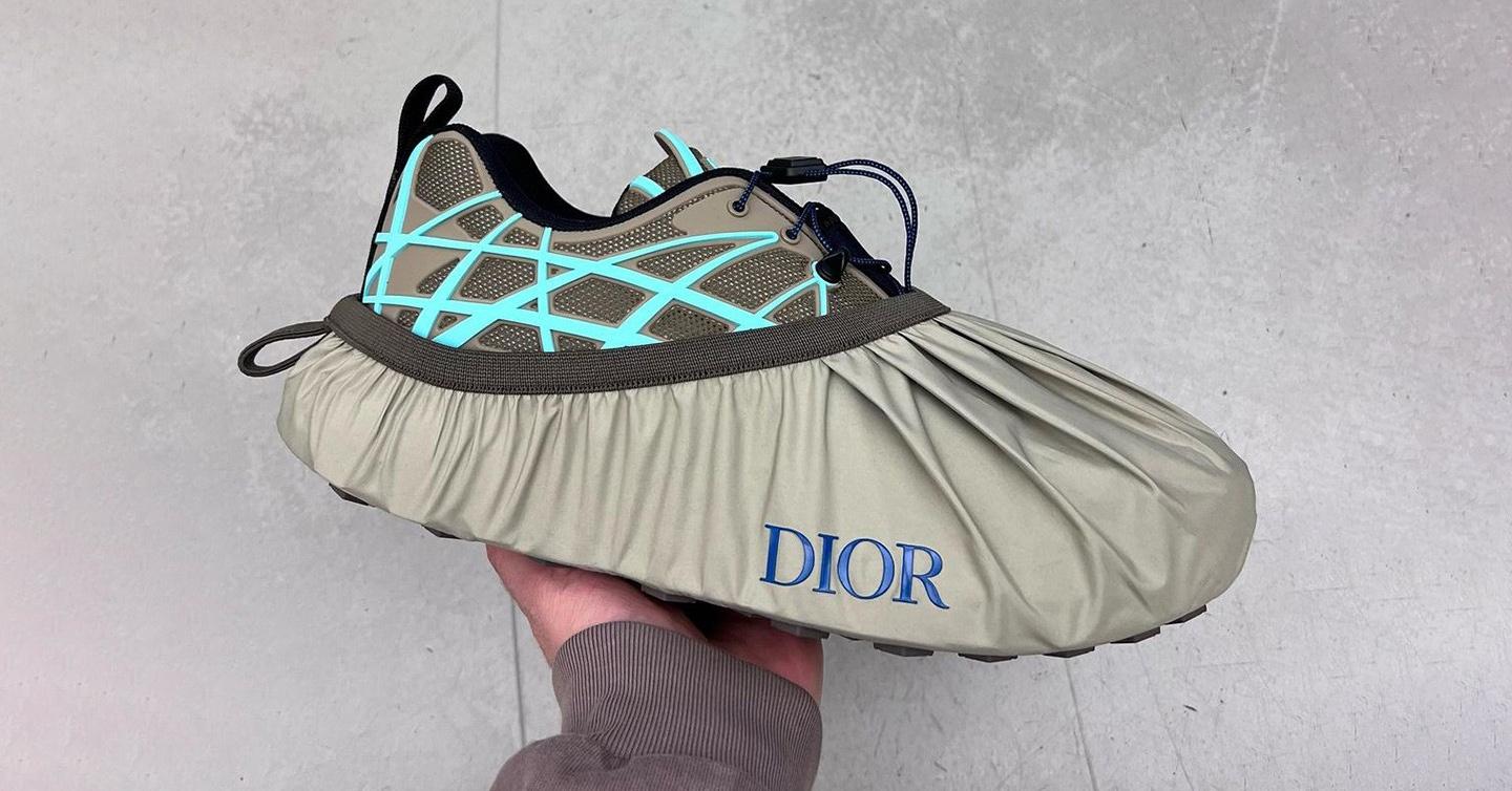 dior-dtf-magazine Dior випустив нові кросівки із захисними чохлами