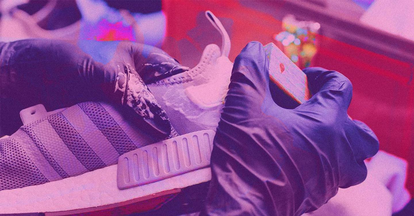 kick-cleaner-2-dtf-magazine 21 совет и 6 лайфхаков: Как правильно ухаживать за кроссовками