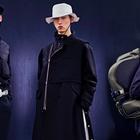 Dior и sacai выпустили первую совместную коллекцию