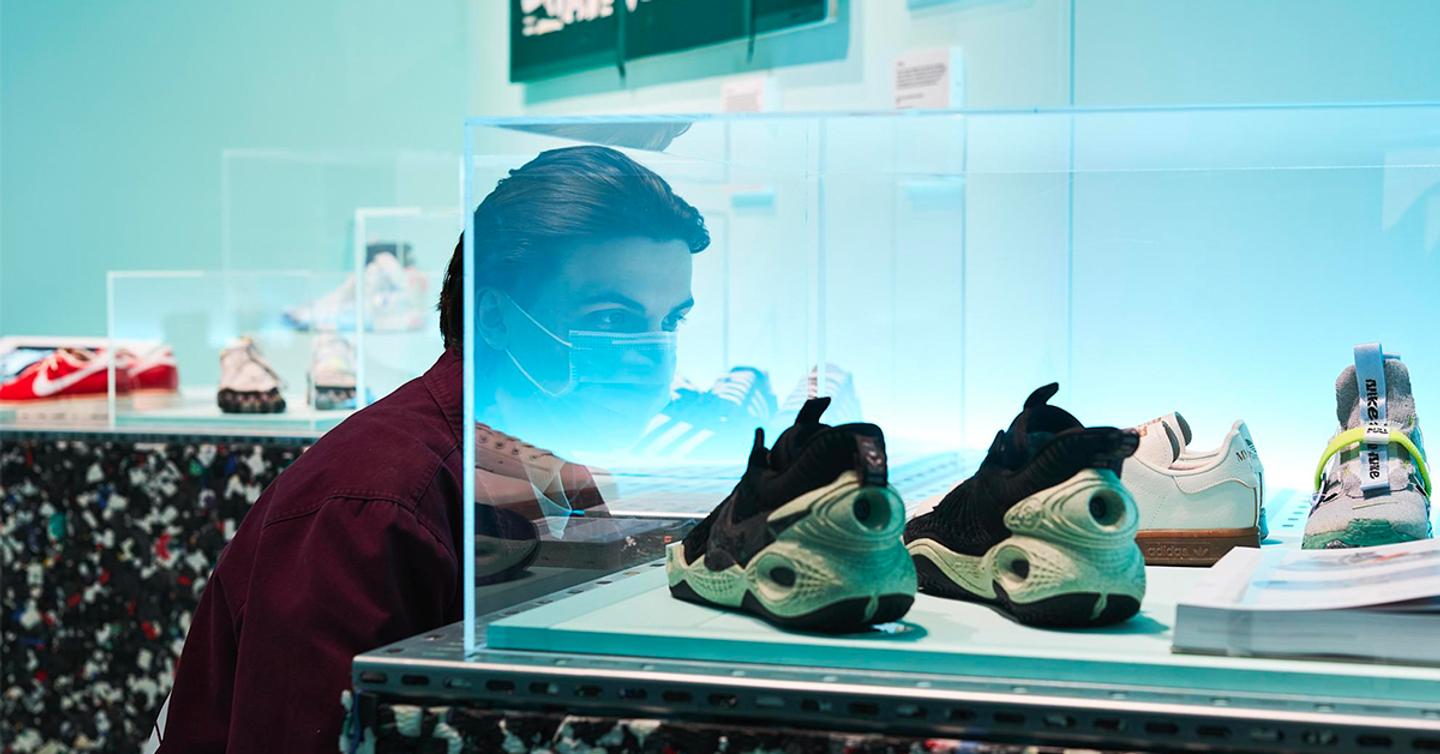 Sneakers Unboxed: Как выглядит выставка кроссовок в лондонском музее дизайна