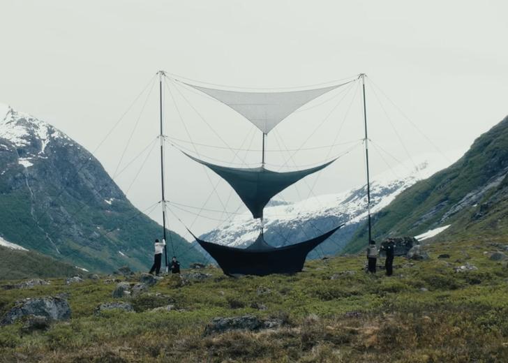 Інсталяція The North Face в горах Норвегії