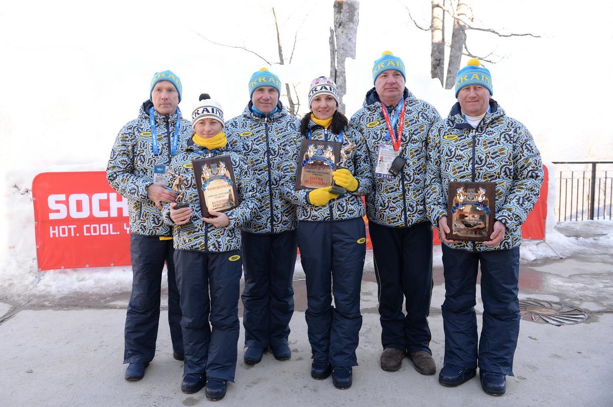 Нагородження найкращих спортсменок країни Валентини Семеренко та Олени Підгрушної у Сочі-11818