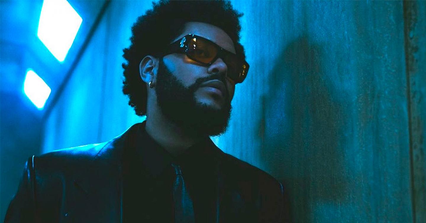 The Weeknd прощается с красным костюмом в новом клипе