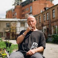 У прокат вийшов фільм про стрит-художника Гамлета Зіньківського та його поїздку у звільнений Ізюм