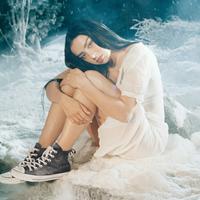 Рекламна кампанія спільних кедів Charli XCX та Converse