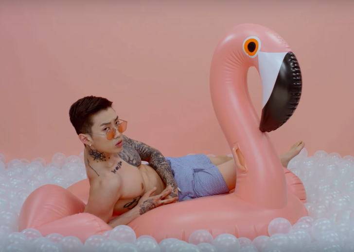 charli_xcx_boys_visuals_header Посмотрите на 70 парней в новом клипе певицы Charli XCX