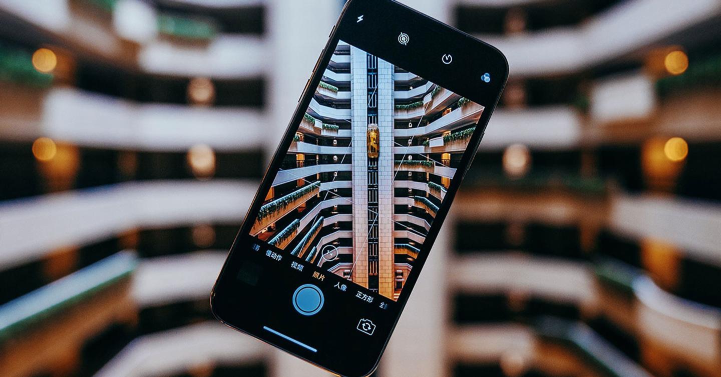 shotoniphone-cover-dtf-magazine (1) Apple запустила глобальный фотоконкурс