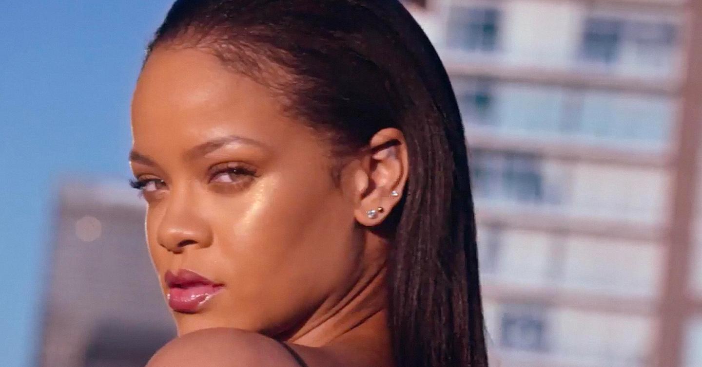 rihanna-dtf-magazine Попит на квитки на Супербоул зросли на 9900% після оголошення Ріанни хедлайнером Halftime Show