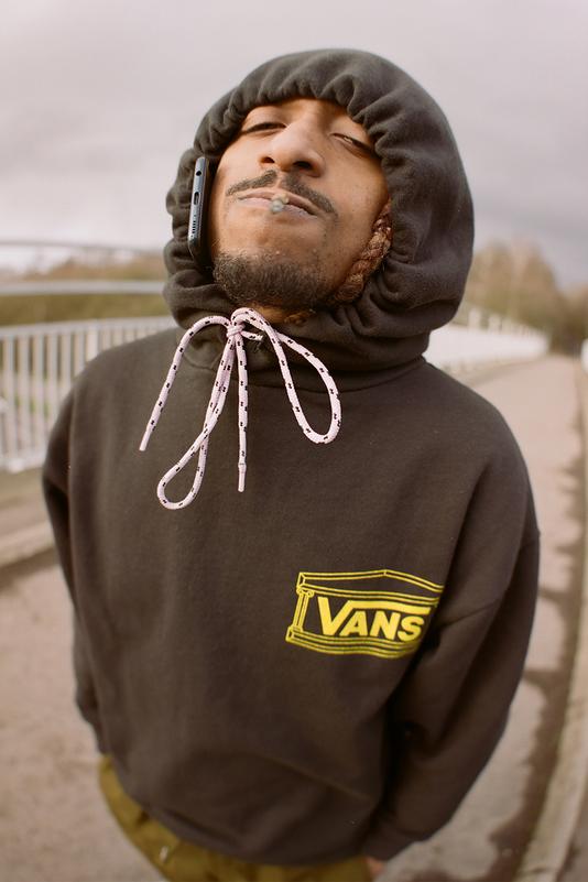 Aries-vans-dtf-magazine11