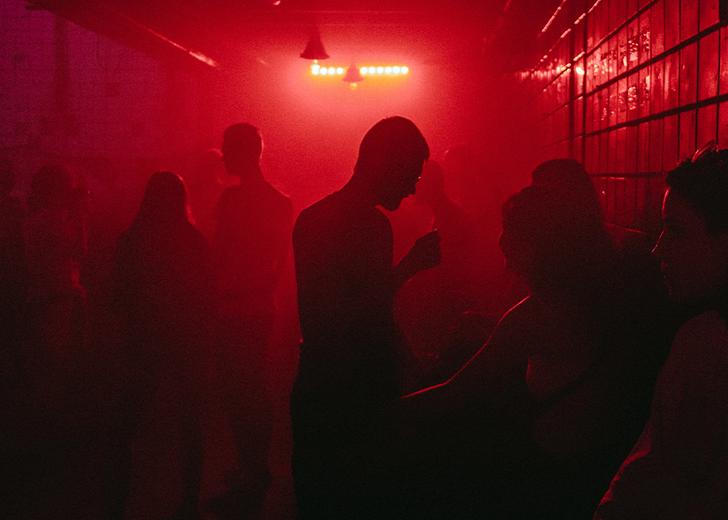 night-dtf-magazine Электронная сцена потеряет 4 миллиарда долларов из-за коронавируса