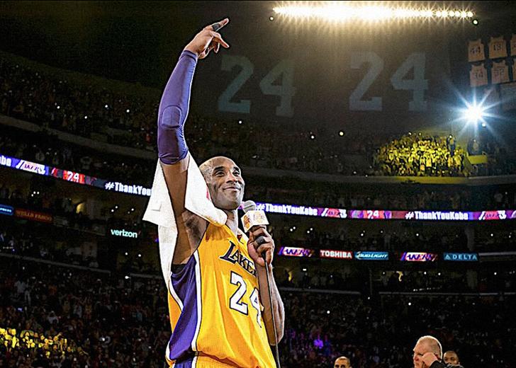 Kobe-Bryant-dtf-magazine (2) Полотенце Коби Брайанта продали за 33 тысячи долларов