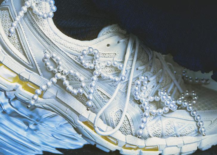 asics-completedworks-cover-dtf-magazine Кросівки ASICS з ювелірними прикрасами