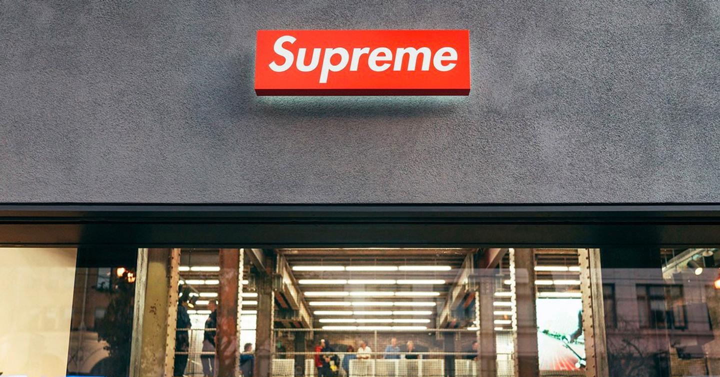 Supreme продают за 2 миллиарда долларов. Его купит владелец The North Face и Vans