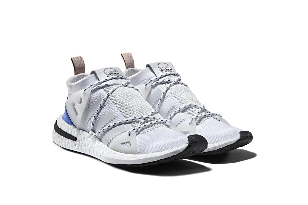https-bae.hypebeast.comfiles201803adidas-originals-kendall-jenner-arkyn-sneaker-8