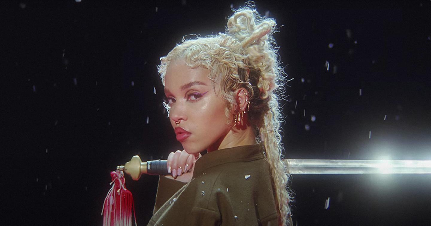 Measure-of-a-Man-dtf-magazine2 FKA twigs выпустила новый трек и клип. Это саундтрек к новому King’s Man