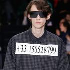 Что будет, если позвонить по номеру телефона на рубашке Balenciaga