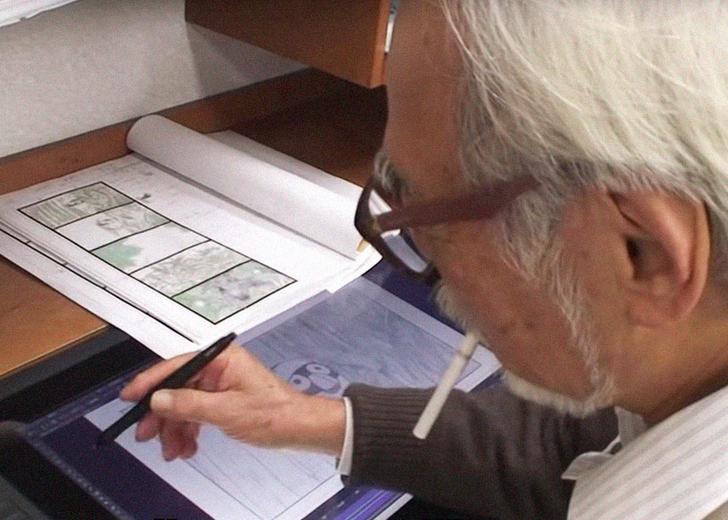Смотрите, как Хаяо Миядзаки учится рисовать на графическом планшете