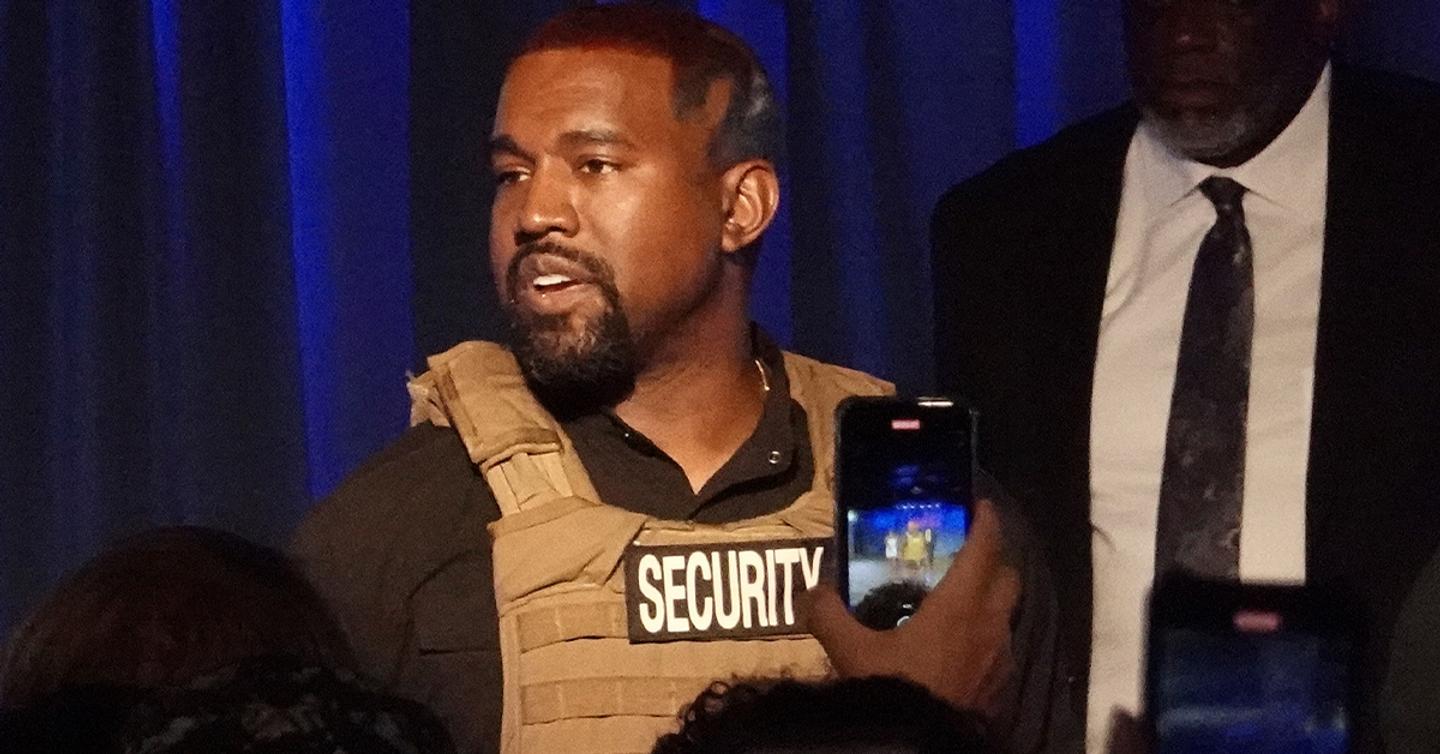 kanye2-dtf-magazine Канье Уэст выступил с первой предвыборной речью. Он плакал, смеялся и разозлил аудиторию