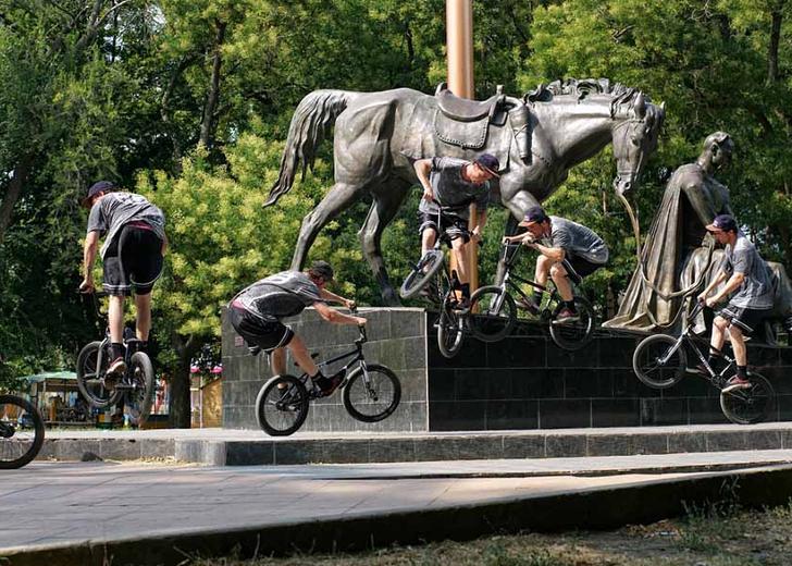 В Украине впервые прошли BMX-соревнования Red Bull Build The Trick