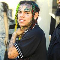 Рэпера 6ix9ine выпустили из тюрьмы из-за коронавируса