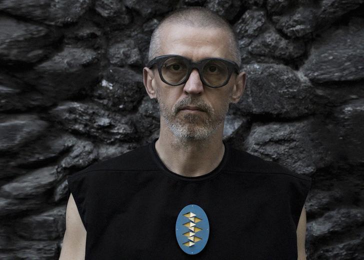 Denis Music released a jewelry collection about the Ukrainian resistance. It will be presented in Vienna and Barcelona