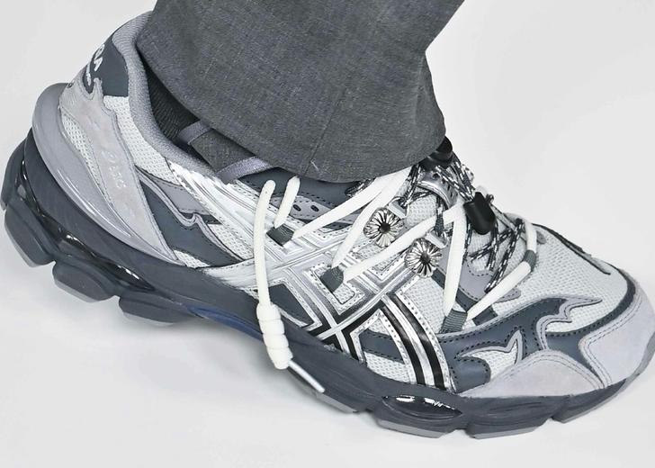 Ковбойські кросівки TOGA та ASICS