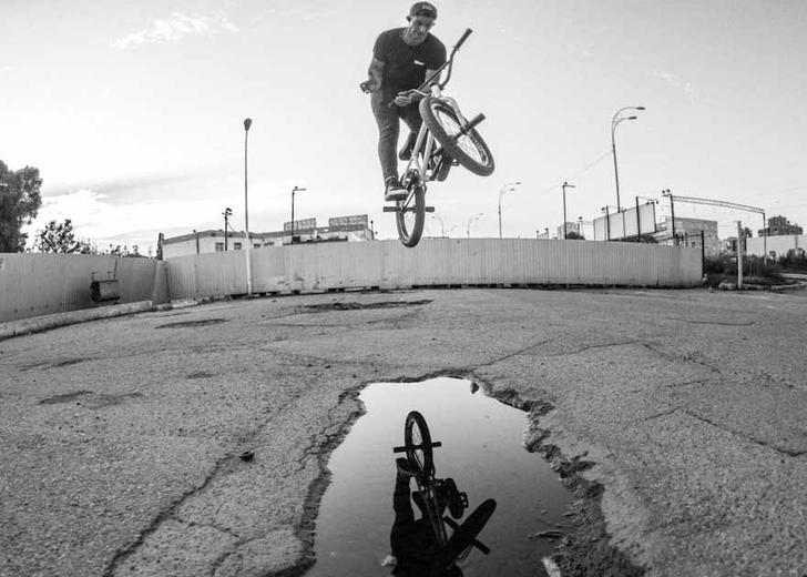 Украинский BMX-райдер выступит на соревнованиях Simple Session