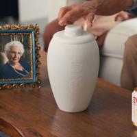 spotify-urn-speaker-cover-dtf-magazine Урна з Bluetooth-колонкою від Spotfiy