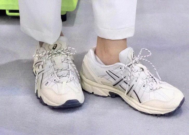 ASICS випустить нові кросівки з перероблених подушок безпеки