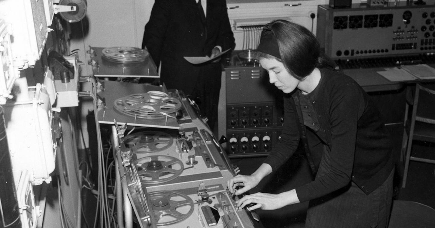 delia-derbyshire-cover-dtf-magazine Музикантка Делія Дербішир