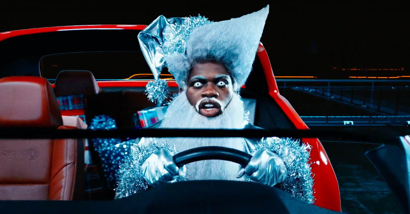 lil-nas-x-dtf-magazine Lil Nas X превращается в Деда Мороза в новом клипе