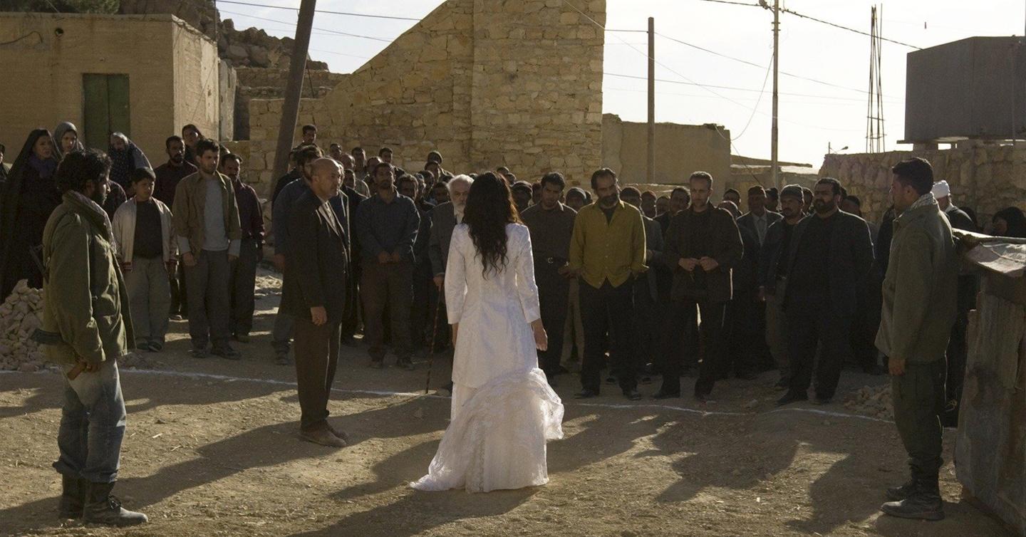Кадр з фільму The Stoning of Soraya M.