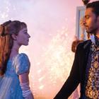 20 сериалов, которые зрителям стыдно смотреть вместе с семьей