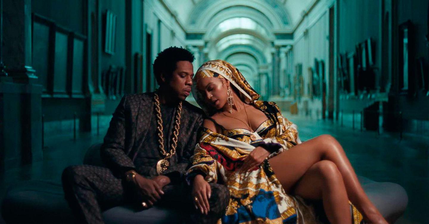 beyonce_jay-z_louvre_tour_dtf_header_2 В Лувре проводят экскурсии по мотивам клипа Бейонсе и JAY-Z