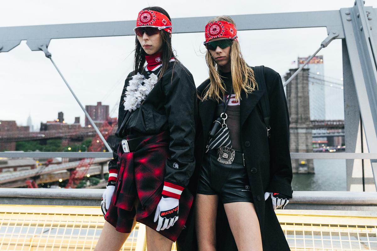 https---hypebeast.com-image-2018-06-alexander-wang-collection-1-ss19-28