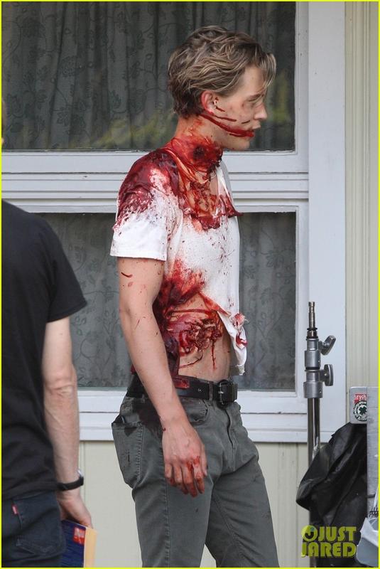 selena-gomez-austin-butler-zombie-movie-43
