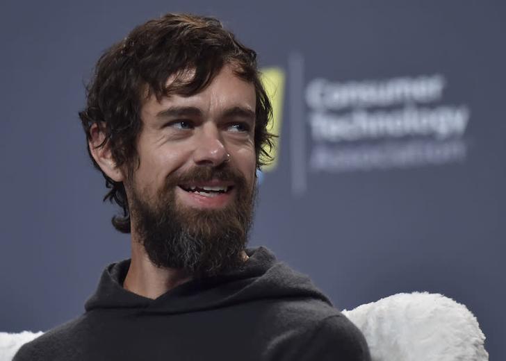 jack_dorsey Глава Twitter продает свой первый твит как NFT-токен. Цена за сутки выросла до 2,5 млн