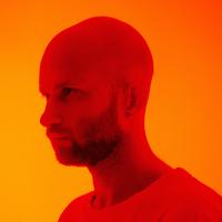 Electronic musician NEONKNIGHT has released his first album. He will present it at the Strichka festival