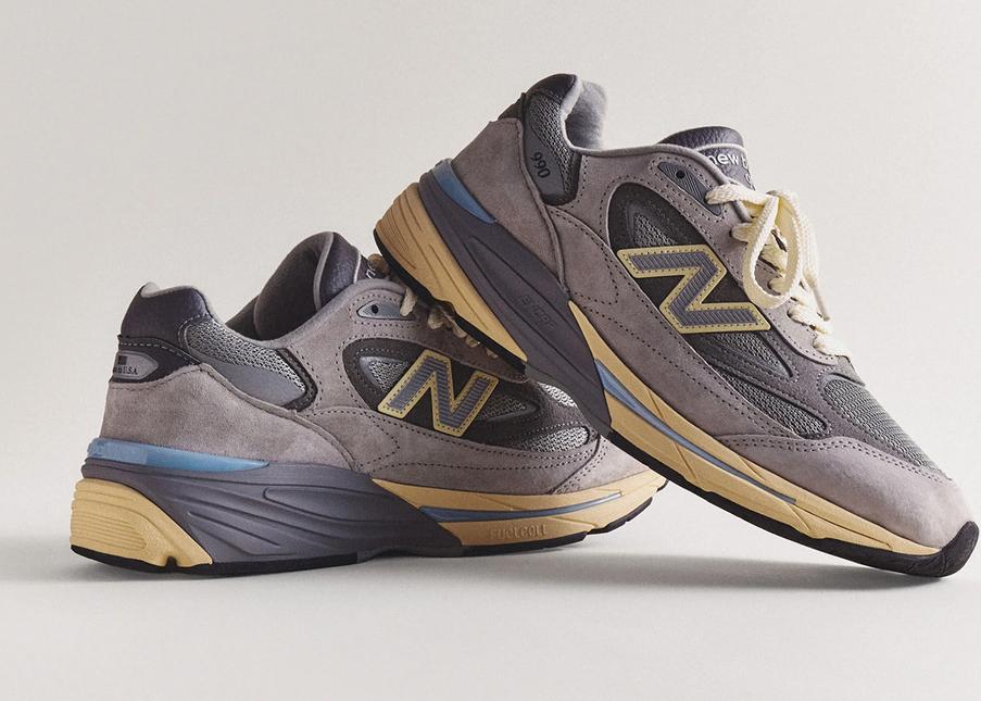 Кросівки New Balance 990v7