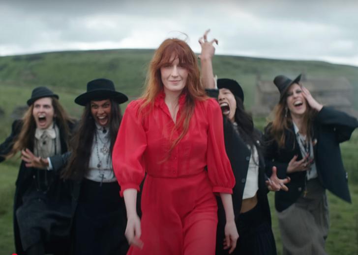 Кадр з кліпу Florence + The Machine Everybody Screams