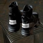 Первый взгляд: Дебютные кроссовки Клэр Уэйт Келлер для Givenchy