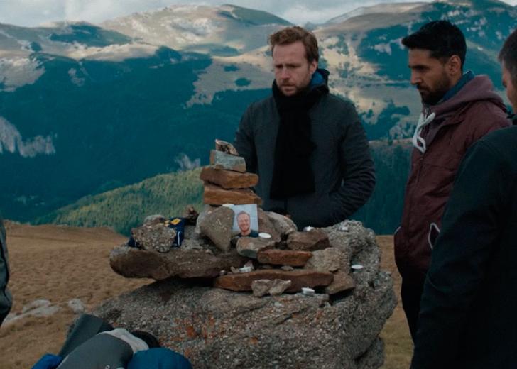 Смотрите трейлер нового хоррора «Ритуал» от Netflix