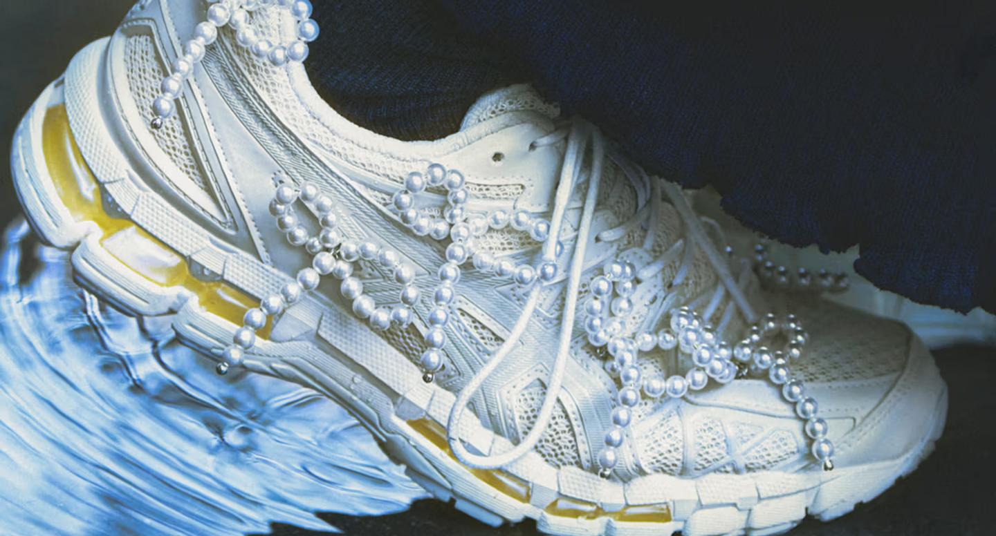 asics-completedworks-cover-dtf-magazine Кросівки ASICS з ювелірними прикрасами