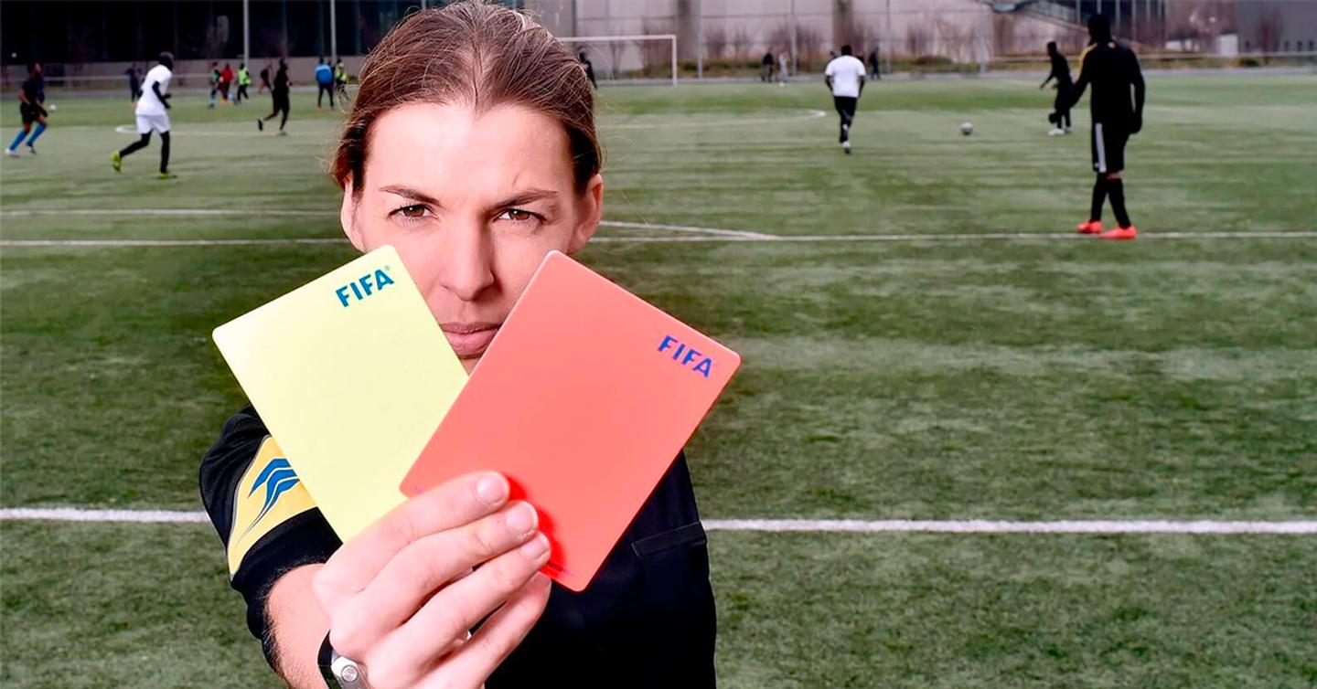 football-dtf-magazine Матч футбольной Лиги чемпионов впервые рассудит женщина-арбитр