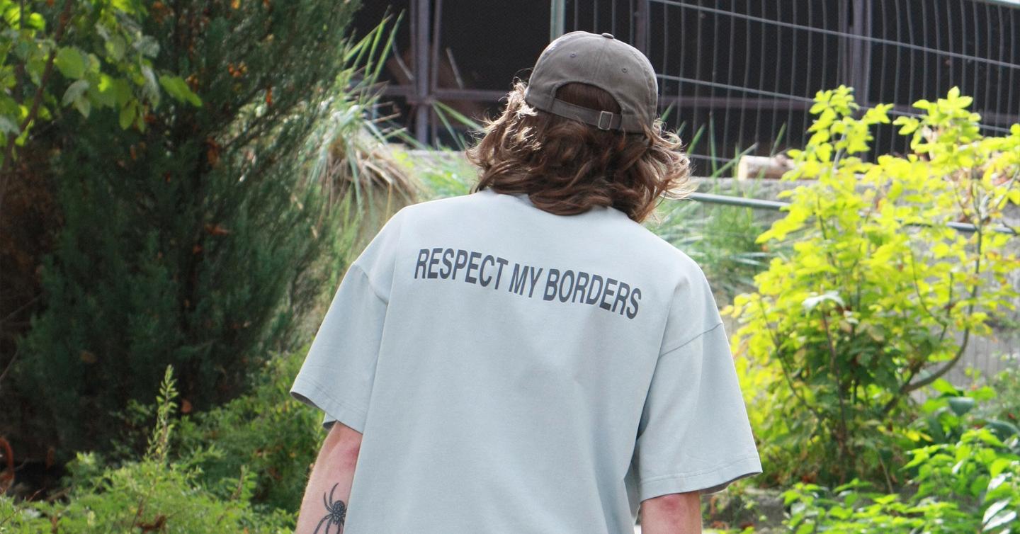 Respect My Borders: «Клуб на Кирилівській» та PIECEOFSHIRT створили новий мерч