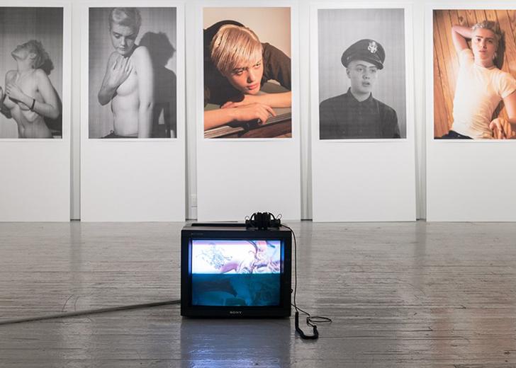 tilda-exhibition-dtf-magazine Смена пола и гибкость сознания: Как выглядит первая выставка Тильды Суинтон