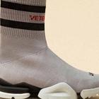 Первый взгляд: Новые кроссовки Vetements x Reebok