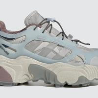 Перший погляд: Який вигляд мають нові кросівки adidas Roverend Adventure