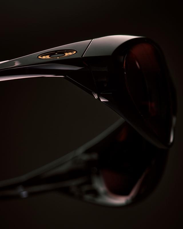 travis-cactus-oakley-dtf-magazine4